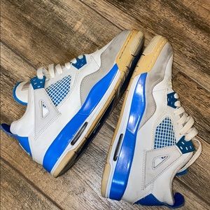 Jordan 4 Retro